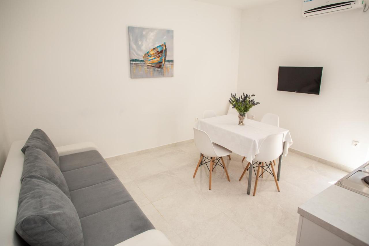 Apartment Katarina Novalja Exterior foto